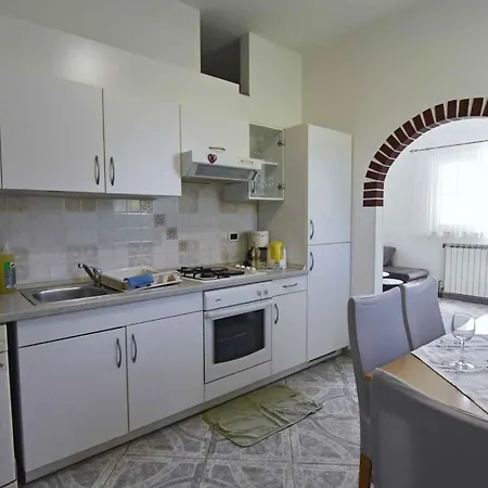 Апартаменты With Parking Space Valica, - 22453 *
