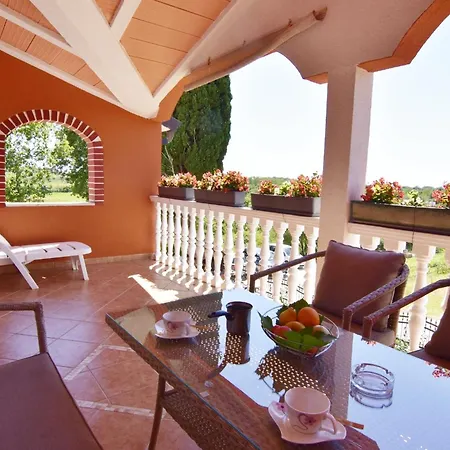 With Parking Space Valica, - 22453 Apartment Umag