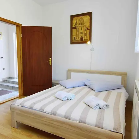 Apartment With A Parking Space Valica, - 22453 Umag