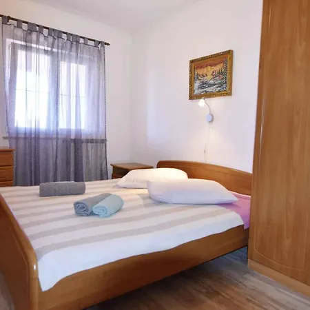 With A Parking Space Valica, - 22453 Umag