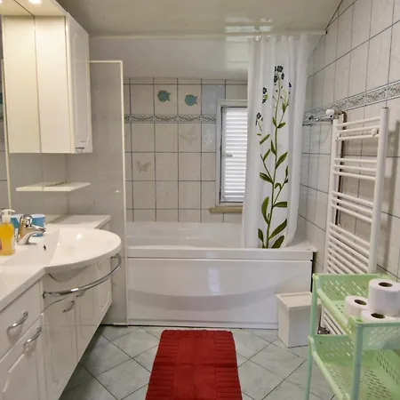 With Parking Space Valica, - 22453 *