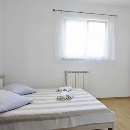 Apartment With A Parking Space Valica, - 22453 *