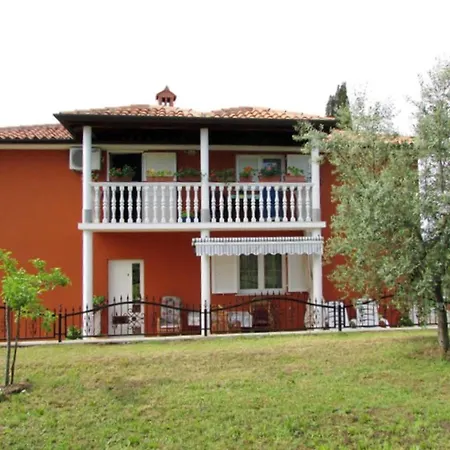 With Parking Space Valica, - 22453 דירה אומאג